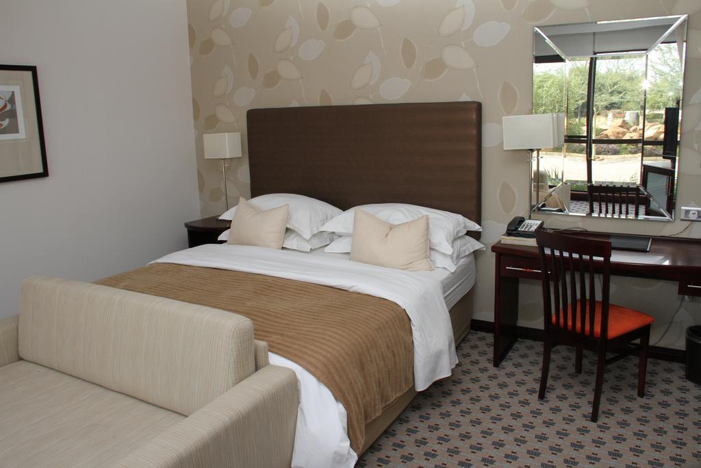 Phakalane Golf Estate Hotel Resort Gaborone Zimmer foto