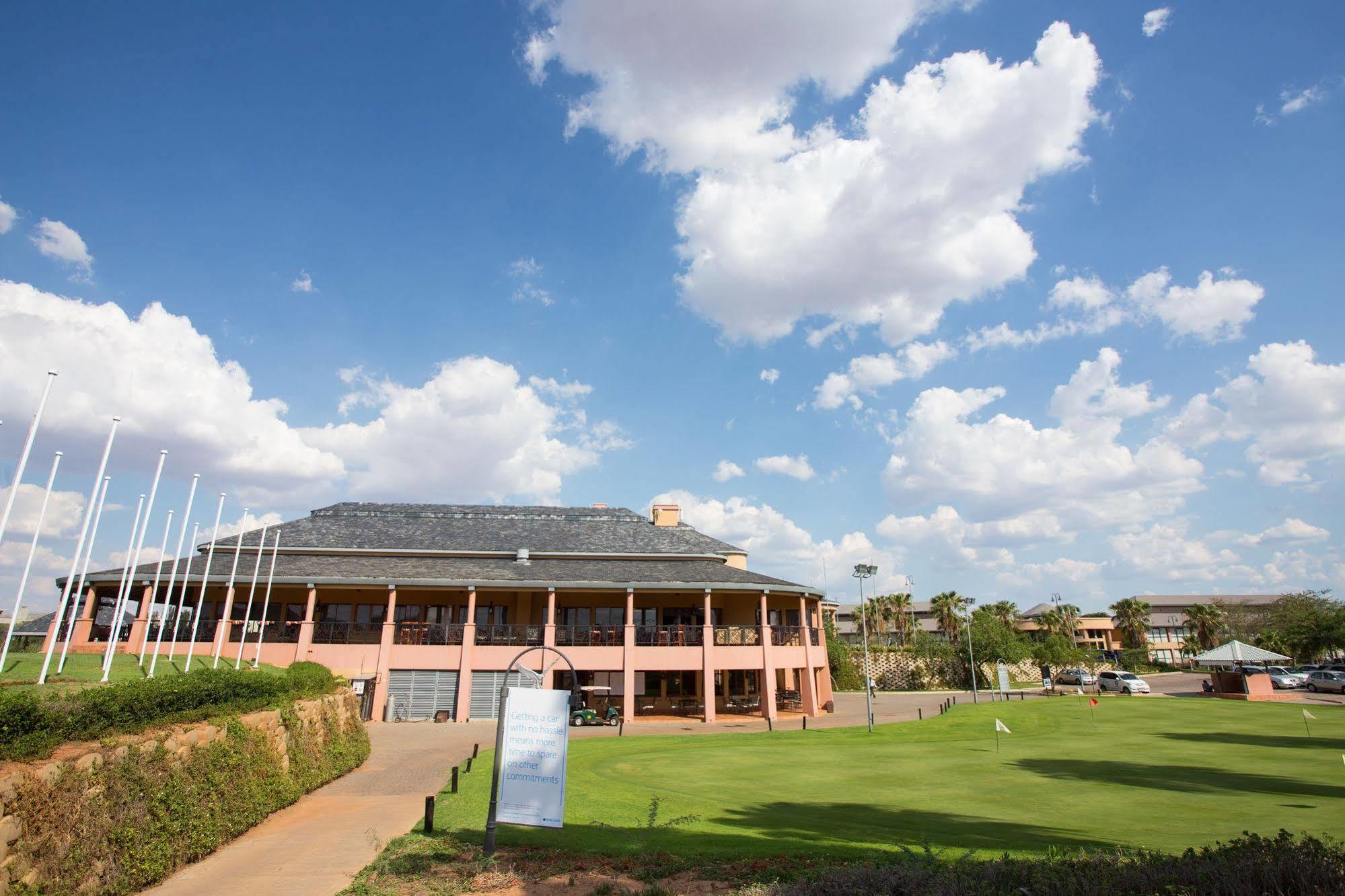 Phakalane Golf Estate Hotel Resort Gaborone Exterior foto